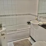 Проживание в семье Cheap Modern Дублин